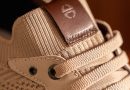 Detalhe de calçado em knit bege